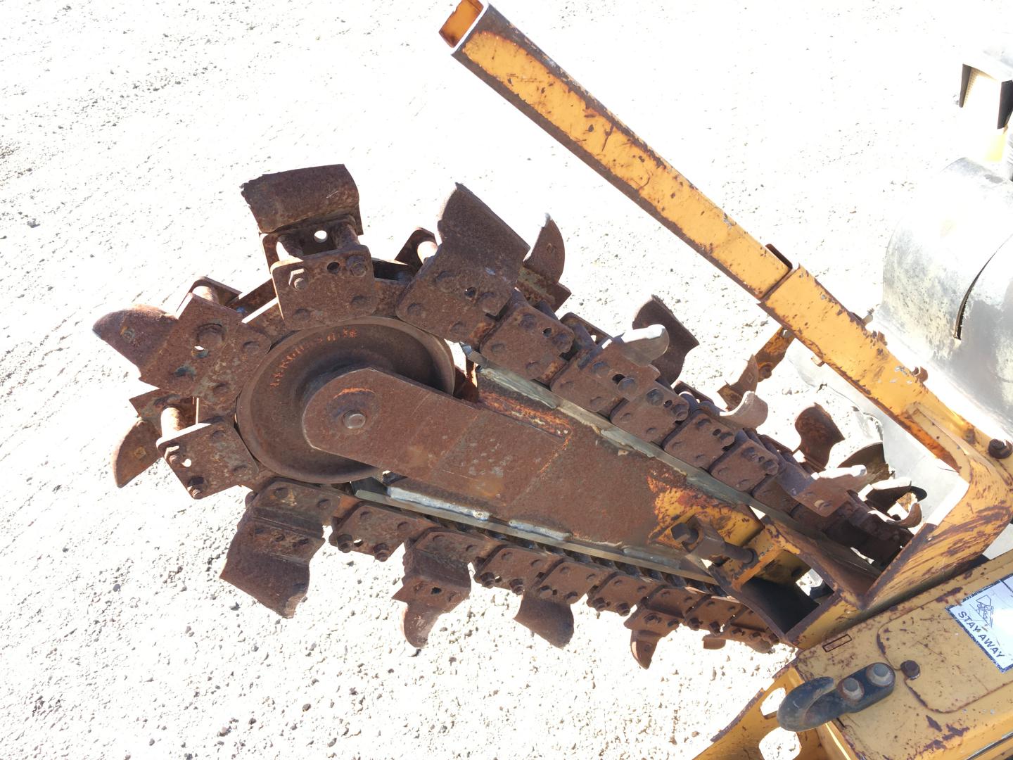 ./imagenes/INVOICE/2019/16360/ZANJADORA VERMEER_RT100 (16).JPG